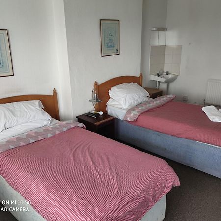 Sussex Lodge Guest House Slough Esterno foto
